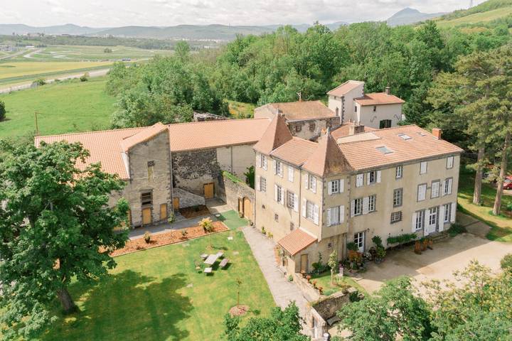 Chambre d’hôte pour 4 personnes, avec jardin, animaux acceptés à Ménétrol