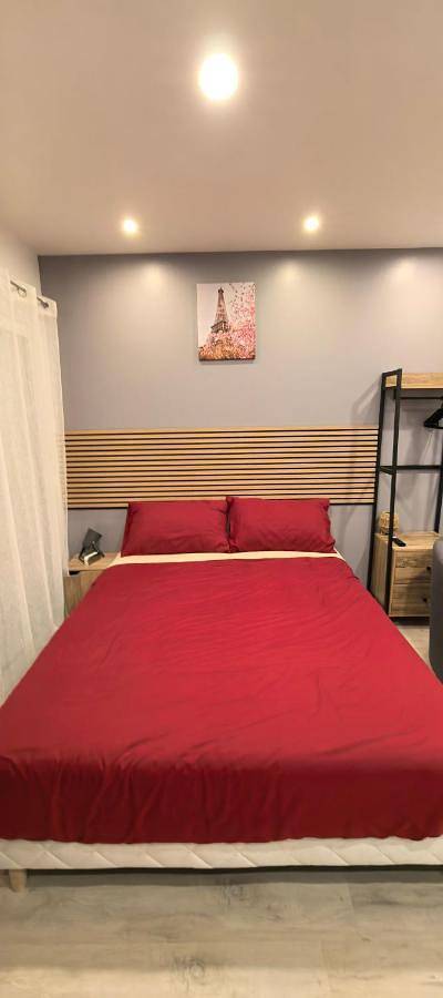 Gîte pour 2 personnes dans Villieu-Loyes-Mollon - 4