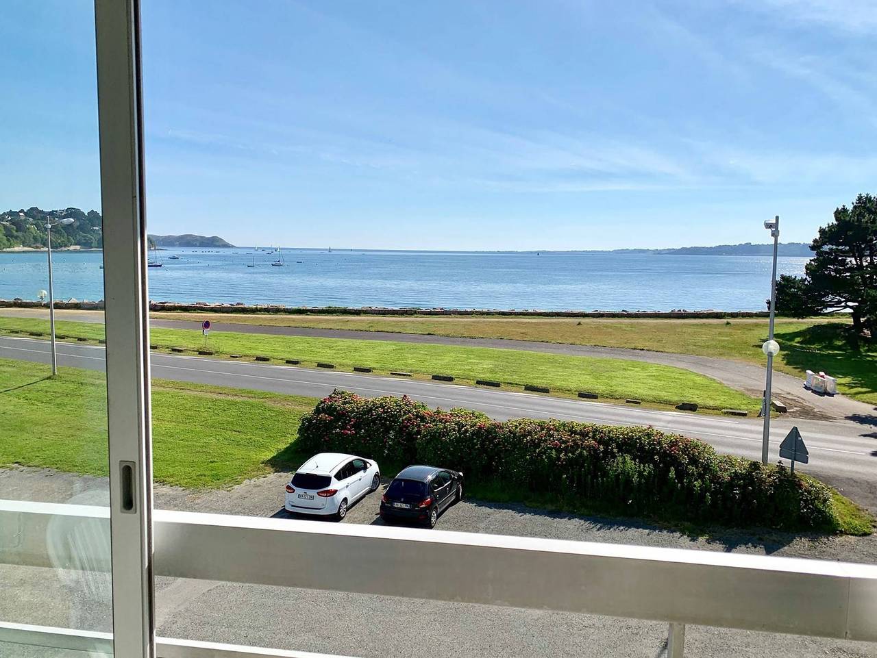 Appartement entier, Appartement avec belle vue sur mer à Perros-Guirec in Perros-Guirec, Côte de Granit Rose
