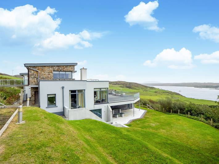 Ferienhaus für 10 Personen, mit Balkon und Garten, kinderfreundlich in County Galway