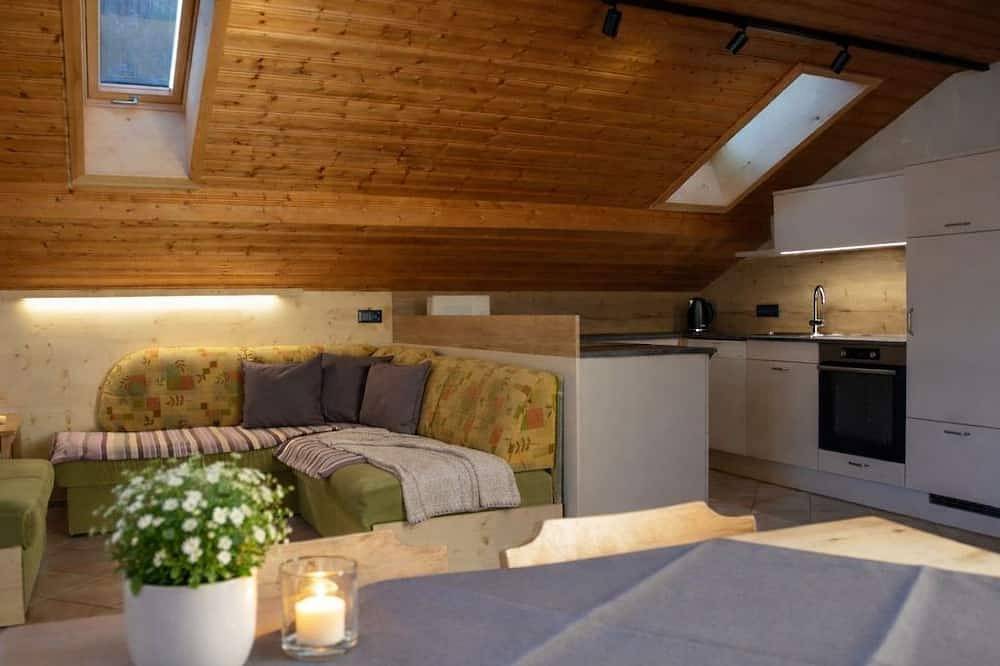 Flower meadow apartment - organic farm Vorderfromm in Werfenweng, Tennengau