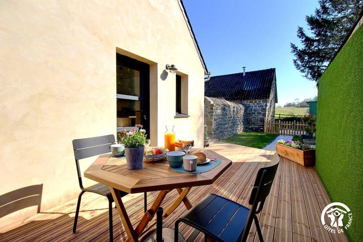 Gîte für 2 Personen, mit Terrasse und Garten