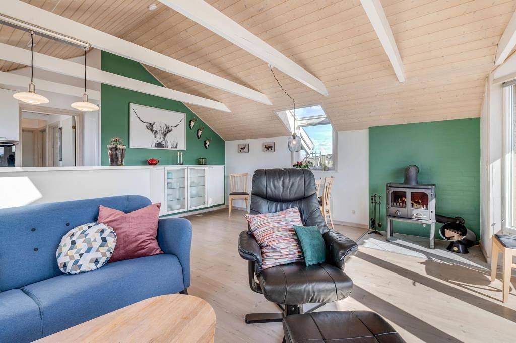 Holiday home with fenced garden and terrace near the beach in Søndervig, Holmsland Klit