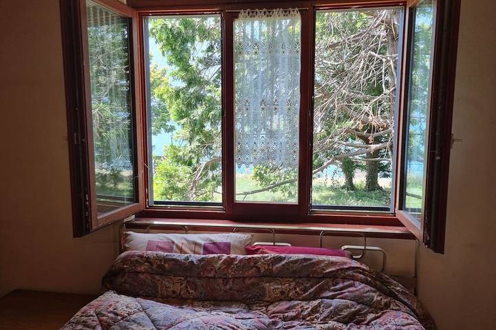 Ganze Wohnung, Lake Park, Only Properties With Private Access To The Lake in Verceia, Comer See