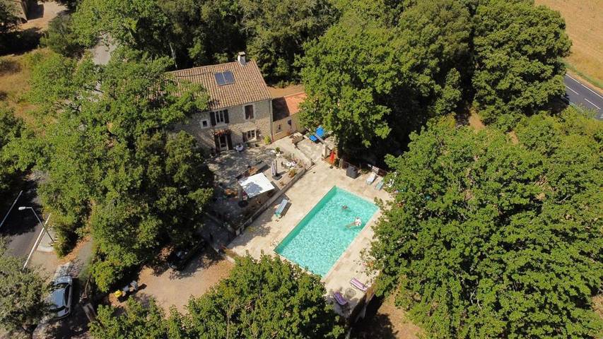 Chambre d’hôte pour 2 personnes, avec Terrasse et Jardin ainsi que Piscine et Vue