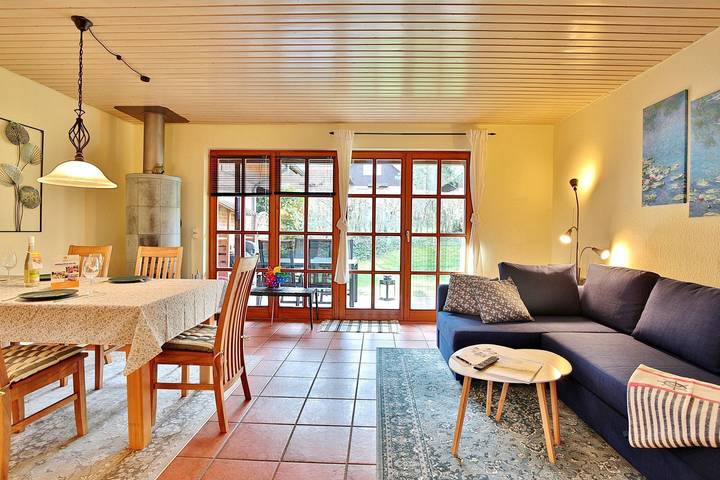 Ferienhaus für 5 Personen, mit Balkon und Terrasse sowie Garten in Klingberg