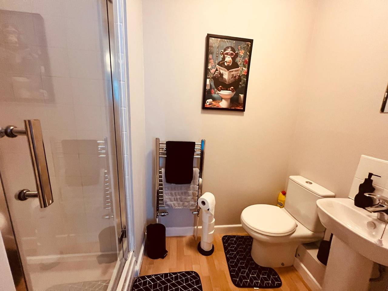 Entire apartment, Middlesbrough Stylish Flat 2 bedrooms & 2 bathrooms & Private Parking-Free Wifi in Middlesbrough, North East England