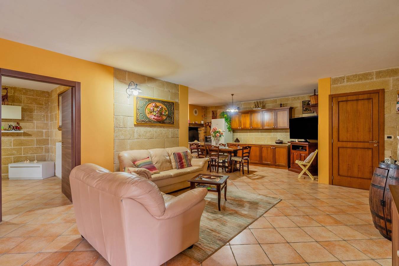Appartamento intero, Appartamento "Villa Claudia" con giardino privato e Wi-Fi in Matino, Golfo di Taranto