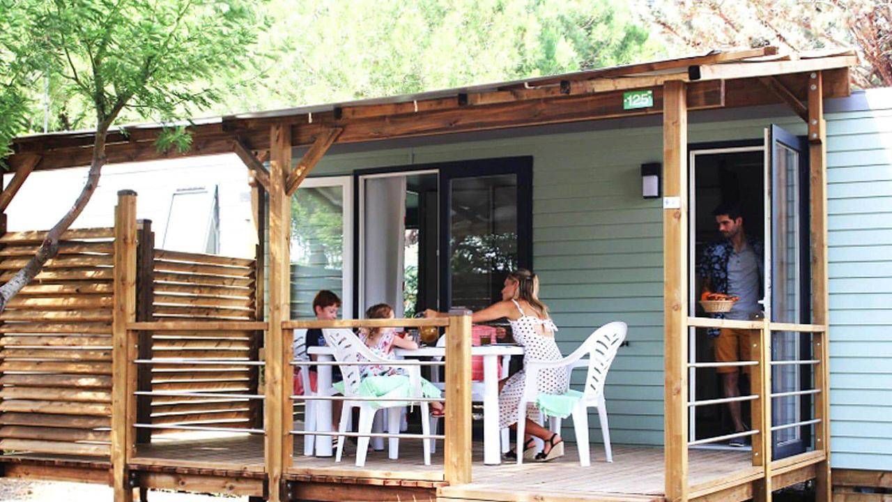 Ganze Ferienwohnung, Mobilheim für 6 Personen (31 m²) in Bessan in Bessan, Côte d'Améthyste