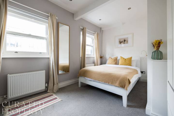Ganze Wohnung, Duplex Apartment near Oxford Street in Camden, London