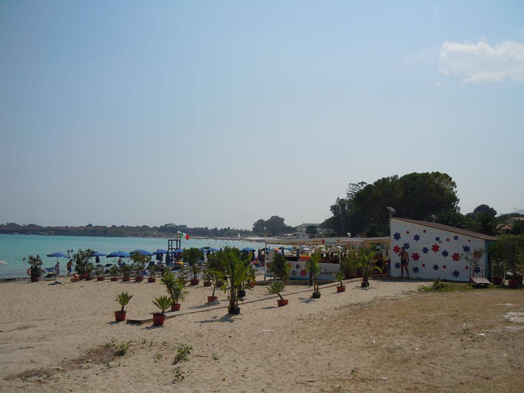 Villa  in pieno relax - climatizzata - wi-fi in Lido Camomilla, Siracusa