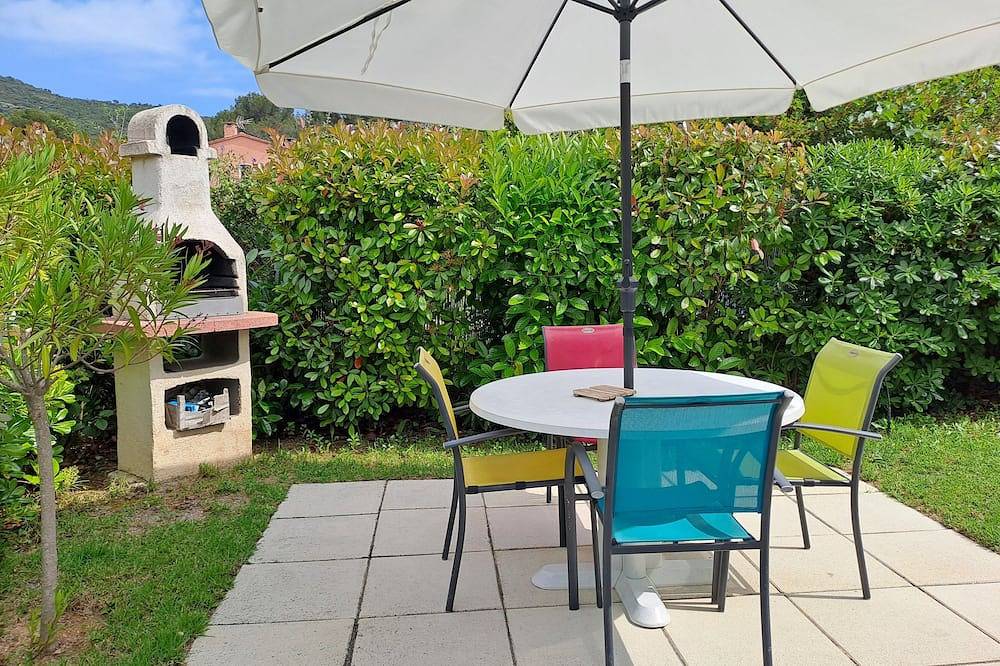 Vacation home with garden. 500 metres from the beach and shops in Le Pradet, Mittelmeerküste (Frankreich)