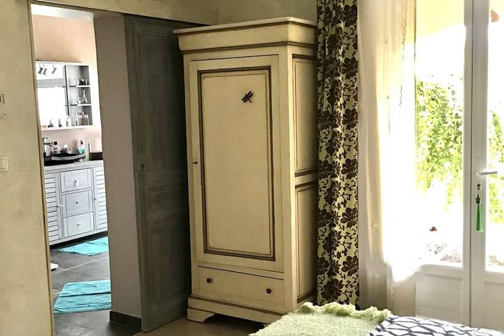 Location de vacances pour 6 personnes, avec terrasse et jardin à Velleron - 4