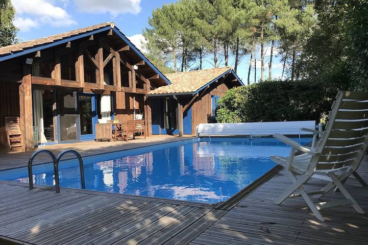 Location de vacances pour 8 personnes, avec jardin à Sauviac