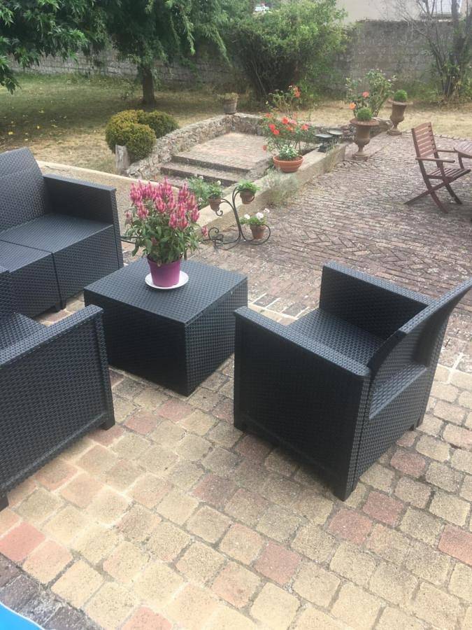Chambre d’hôte pour 2 personnes avec terrasse in Autun, Région d'Autun