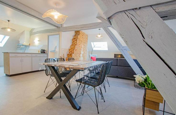 Location de vacances pour 5 personnes, avec jardin à Laubressel