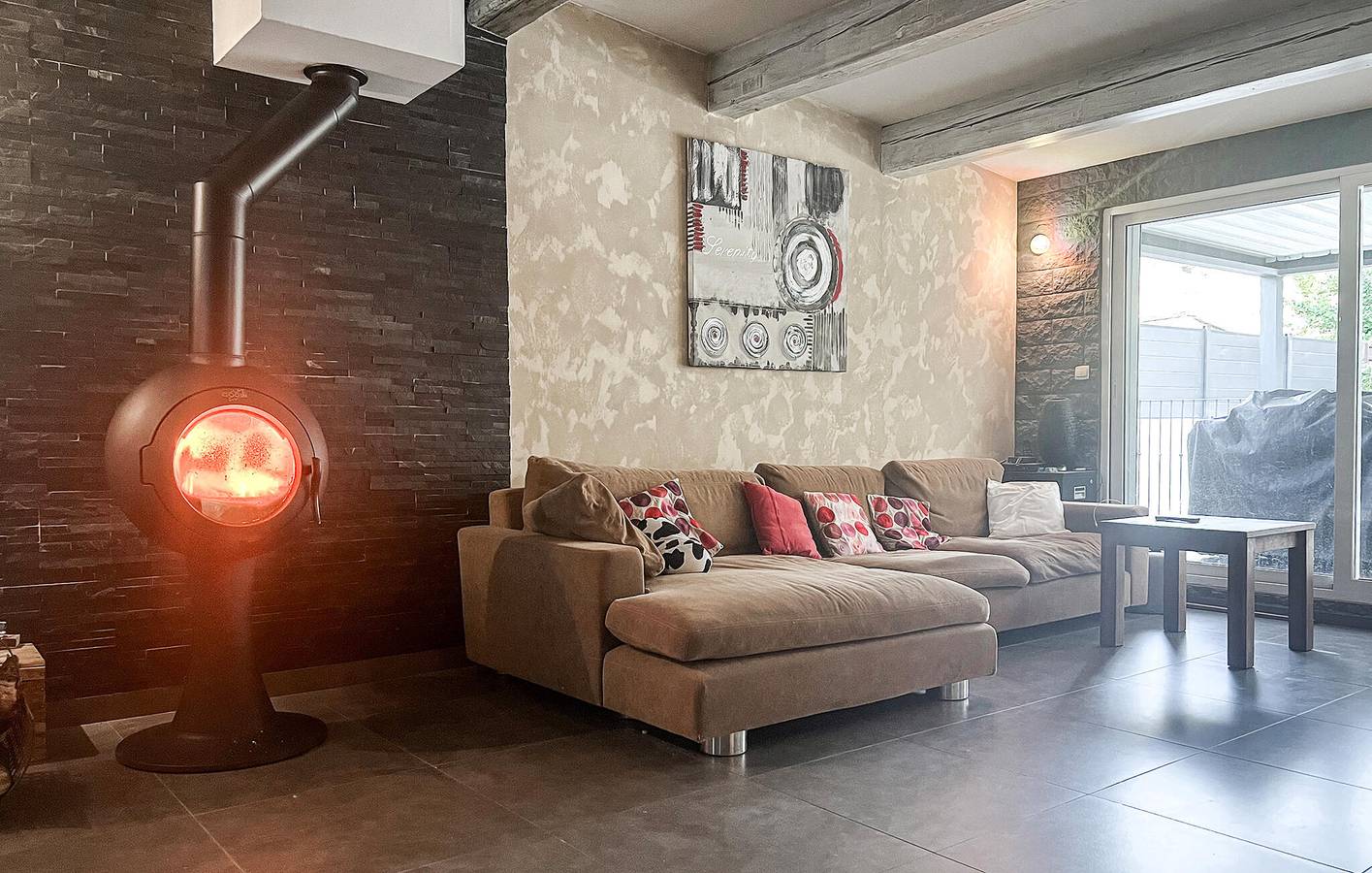 Apartamento moderno con piscina, wifi, aire acondicionado y terraza cerca de Titi Pizza in Gémenos, Marsella region