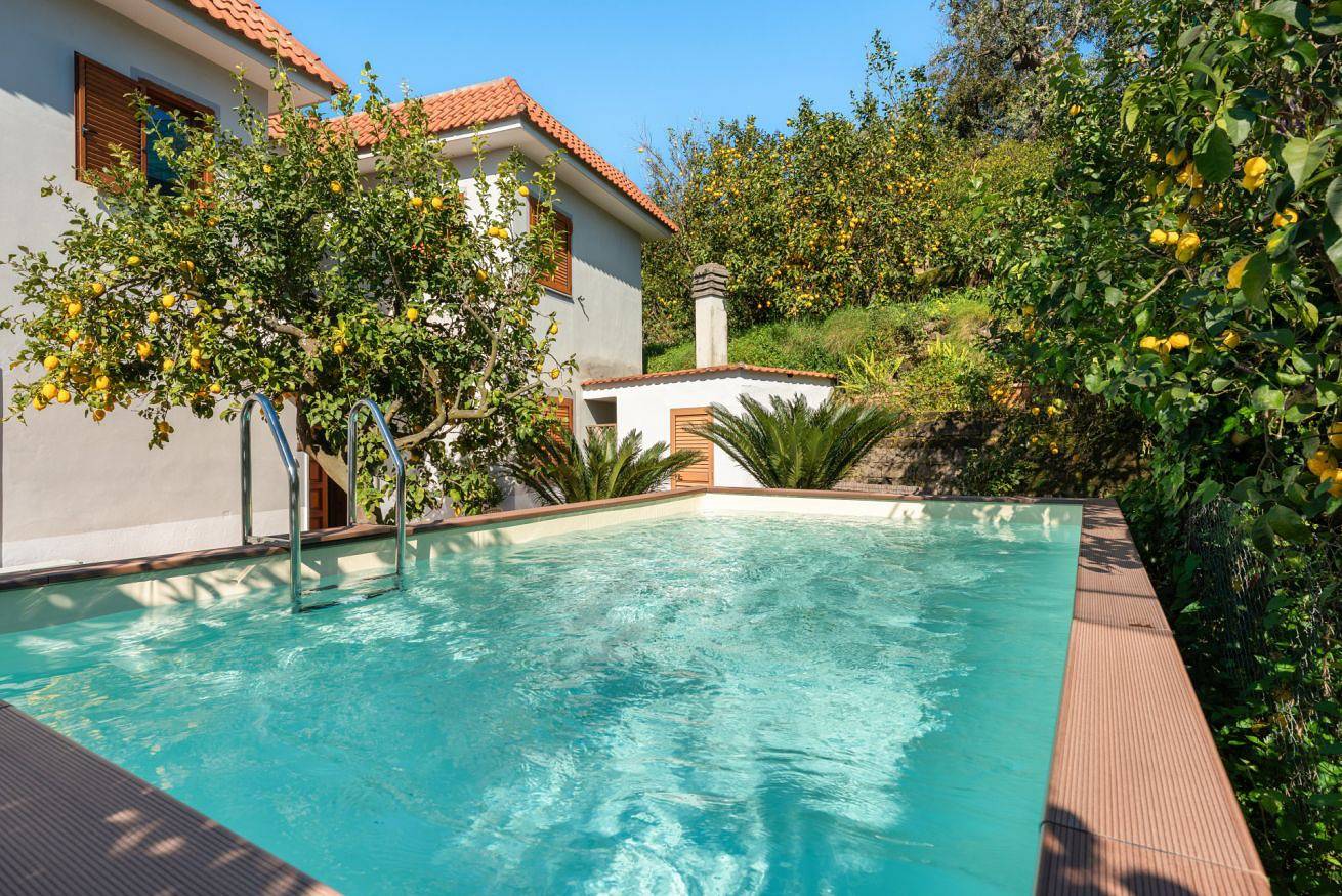 The Lemon Grove Villa with private pool, garden and terrace in Massa Lubrense, Provincia de Nápoles