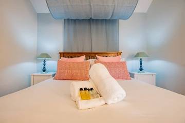 Apartment for 6 People in Eyre Square, Galway, Photo 2