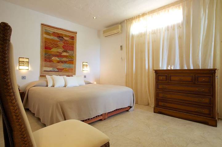 Villa Melograno - Luxury Cala Salada Villa with Private Pool and Sunset Views in Cala Saladeta, Sant Antoni de Portmany