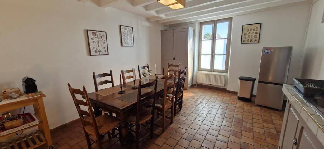 Location de vacances pour 18 personnes, avec piscine et jardin à Chessy - 3