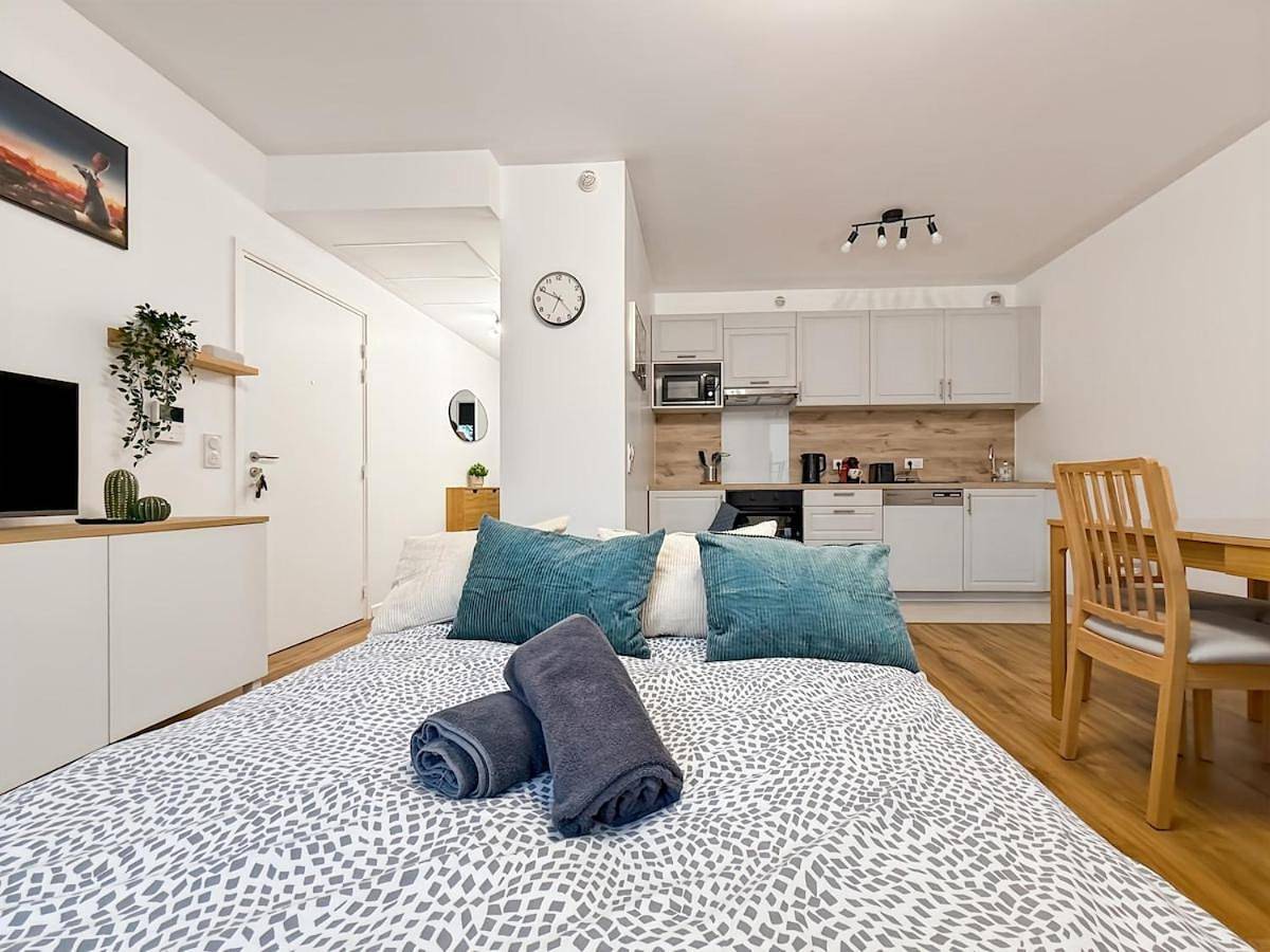 Appartement entier, Suite Rosa Disneyland Paris - Rentaway Bnb in Coupvray, Seine-et-Marne