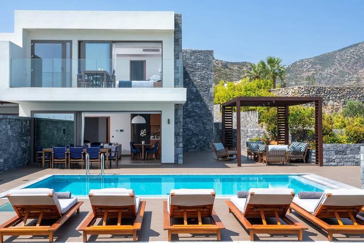 Villa for 8 people, with sauna and pool as well as ocean view and garden - 1