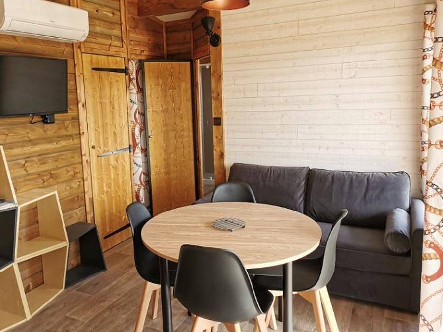 Le Village de Cottages Pôle du Cheval et de l'Ane - Chalet 4 personen - Cottage Family 4 in La Celle-Condé, Saint-Amand-Montrond
