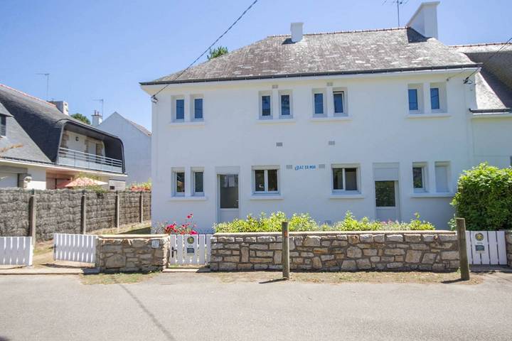 Gîte pour 5 personnes, avec Terrasse ainsi que Jardin et Vue dans Plage du Men Du
