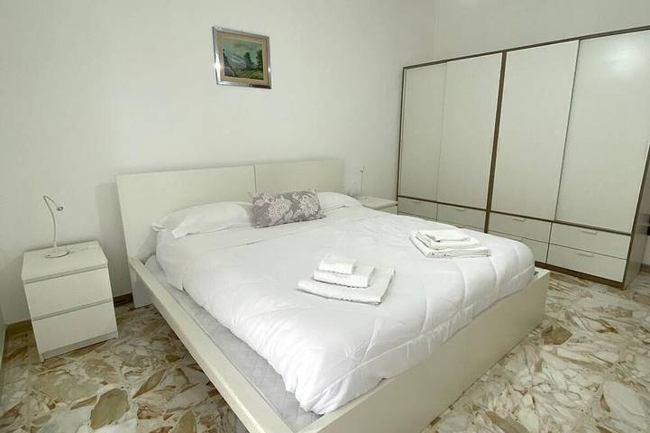 Casa Giulia comoda palazzina indipendente in Reggio di Calabria, Provincia di Reggio Calabria