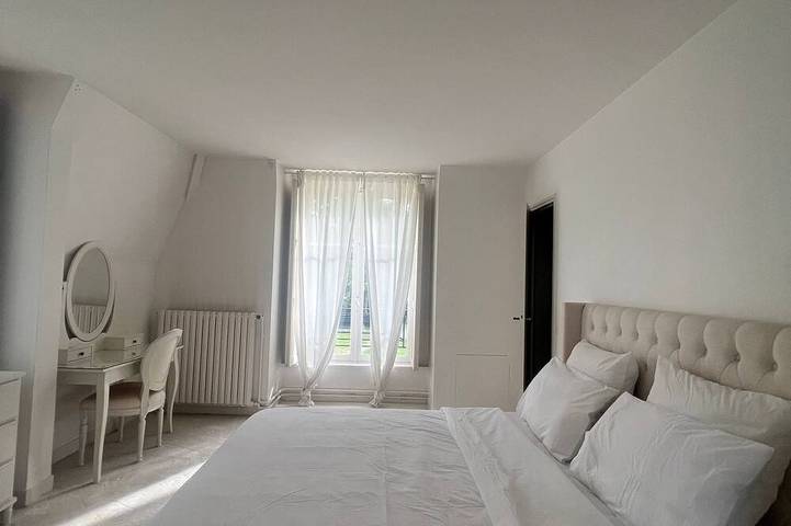 Location de vacances pour 8 personnes, avec terrasse et jardin à Barbizon - 2