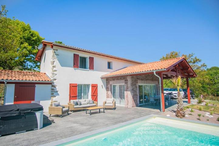 Location de vacances pour 4 personnes, avec terrasse ainsi que jacuzzi et piscine dans Lasse - 3