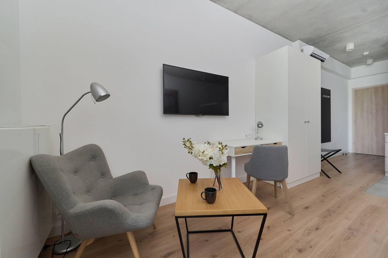 Monolocale intero, Ksi  cia Witolda 64   Studio with A C   Parking in Breslavia, Niederschlesien