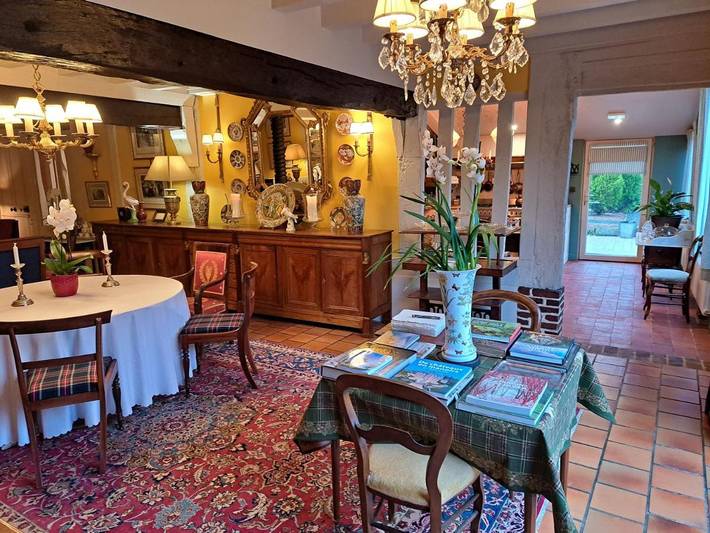 Chambre d’hôte pour 2 personnes, avec Jacuzzi et Terrasse ainsi que Jardin et Piscine dans l' Eure - 4