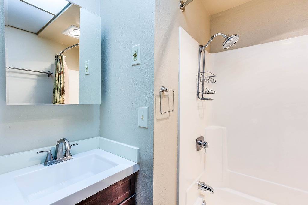 Ganze Wohnung, Short Walk to Village, Hot Tub, Gas Fireplace, Dog Friendly, Bikes in Sunriver, Deschutes County