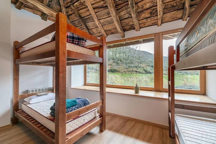 Casa rural para 15 personas, con jardín además de vistas y terraza en Provincia de Orense - 4