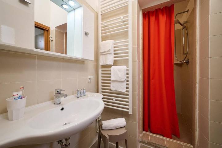 Parc de vacances pour 4 personnes, avec jardin et piscine à Piombino - 2