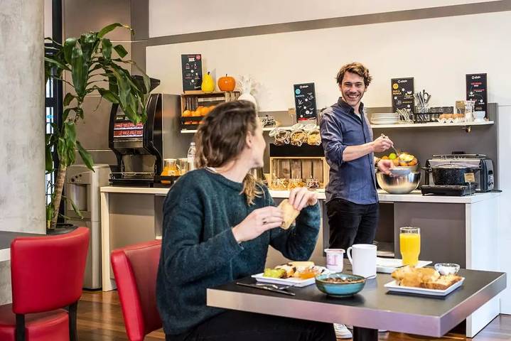 Estudio entero, Estudio 2 personas in Courbevoie, Altos del Sena