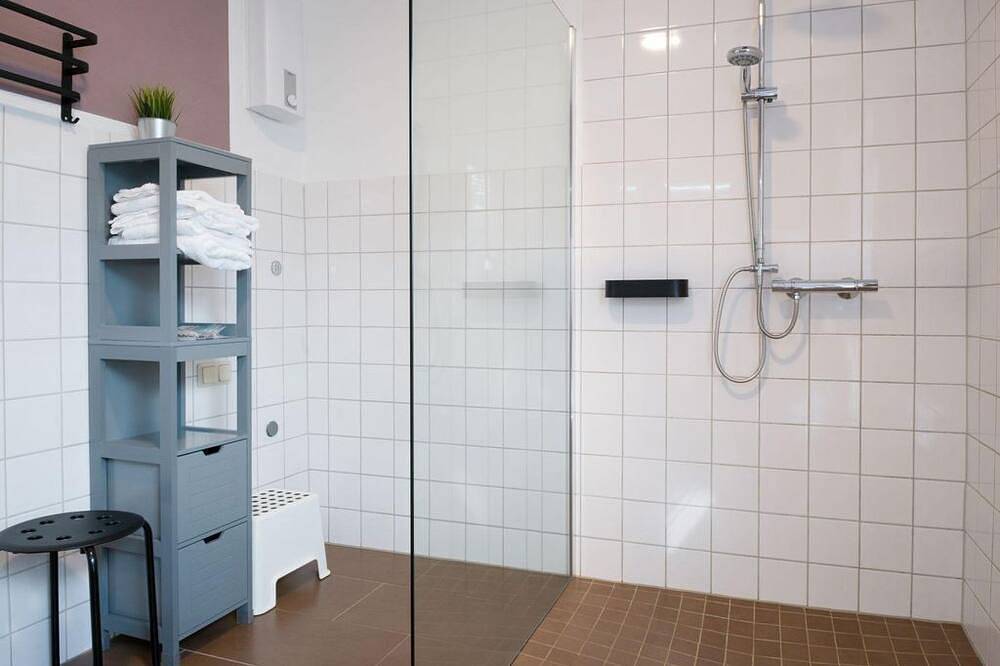 Ganze Wohnung, Ferienwohnung auf dem Kore - Appartement/Fewo, Toilette und Bad/Dusche getrennt in Kirkel, Saarpfalz-Kreis