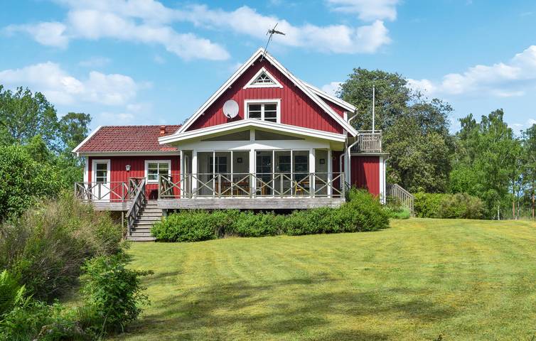 Ferienhaus für 12 Personen, mit Seeblick und Garten sowie Terrasse, kinderfreundlich in Blekinge - 2