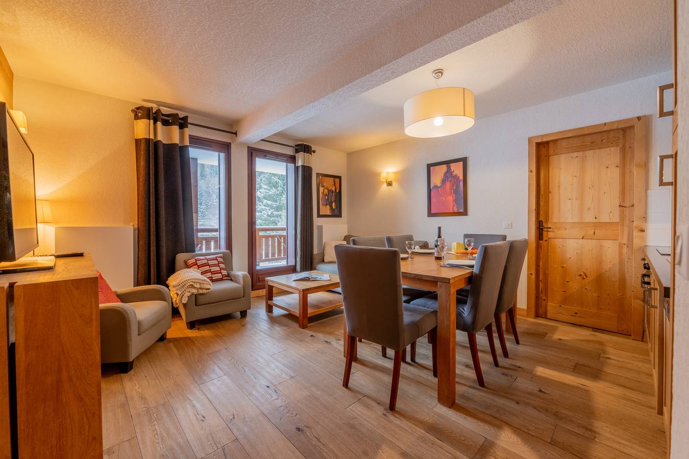 Entire apartment, L'Ours Bleu C11 Ski-In at Vallorcine| Shared Pool, Gym & Wellness in Vallorcine, Massif du Mont-Blanc