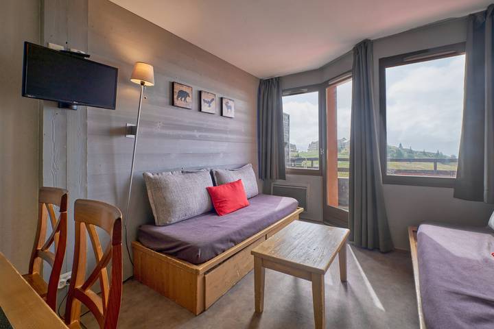 Gîte pour 6 personnes, avec bassin pour enfant et balcon dans Office de Tourisme de l'Alpe d'Huez - 2