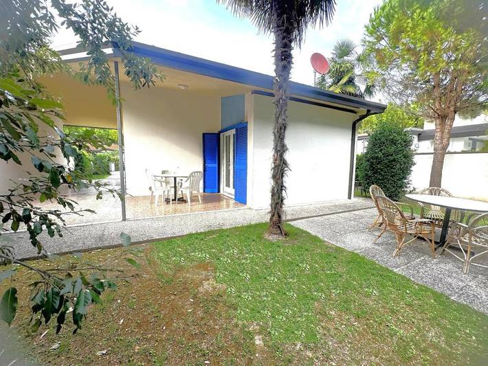 Bungalow für 5 Personen, mit Terrasse und Garten in Bibione