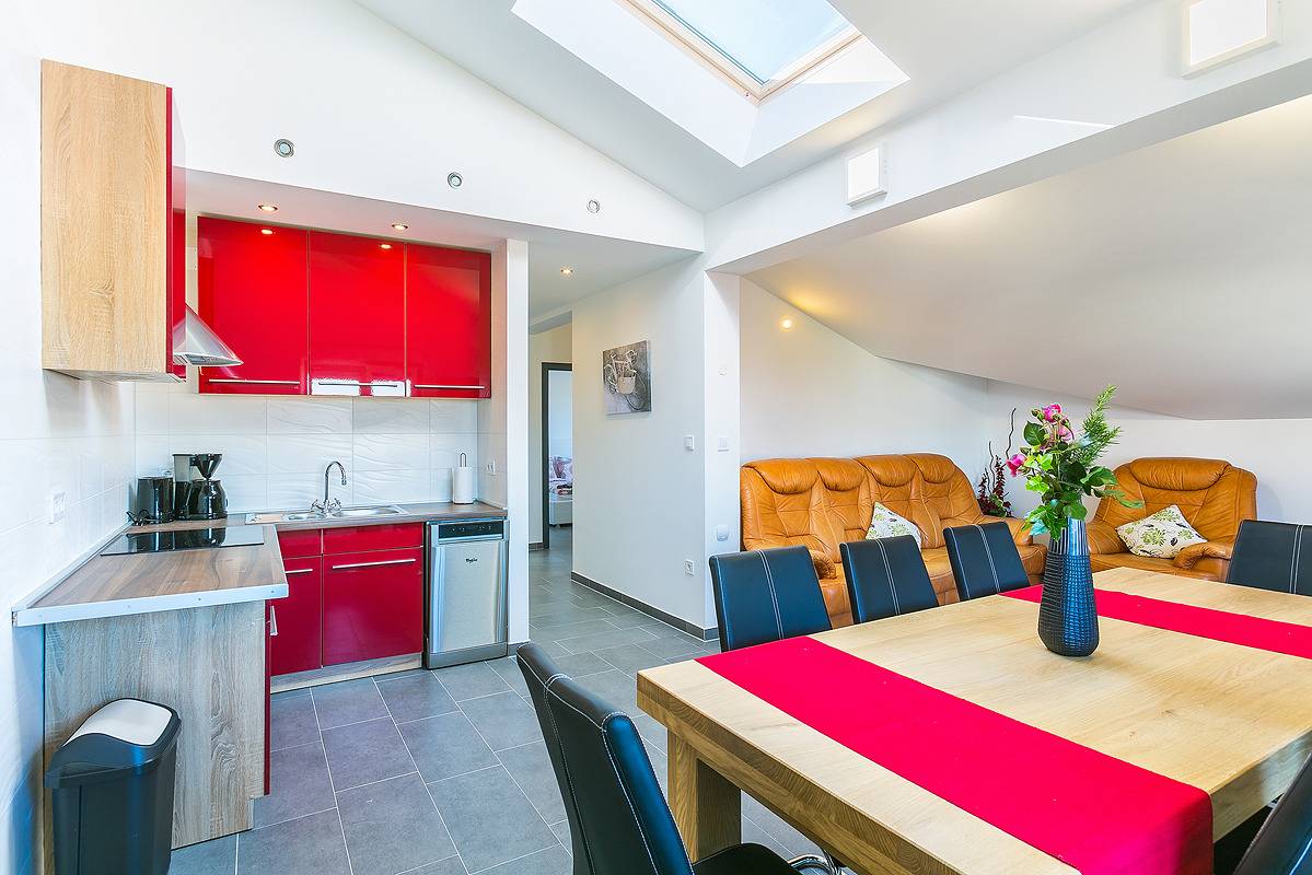 Ganze Wohnung, Istriensonne 0146 Tess - Dachterrasse mit Meerblick! in Medulin Stadt, Medulin