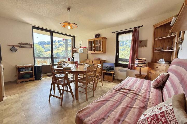 Gîte pour 6 personnes, avec balcon dans Office De Tourisme De Flumet
