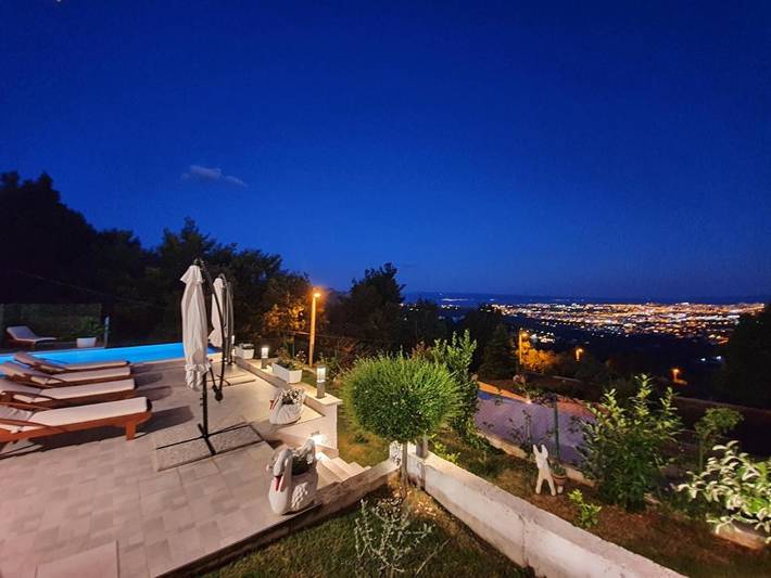Villa pour 10 personnes, avec piscine ainsi que jardin et vue à Solin - 3