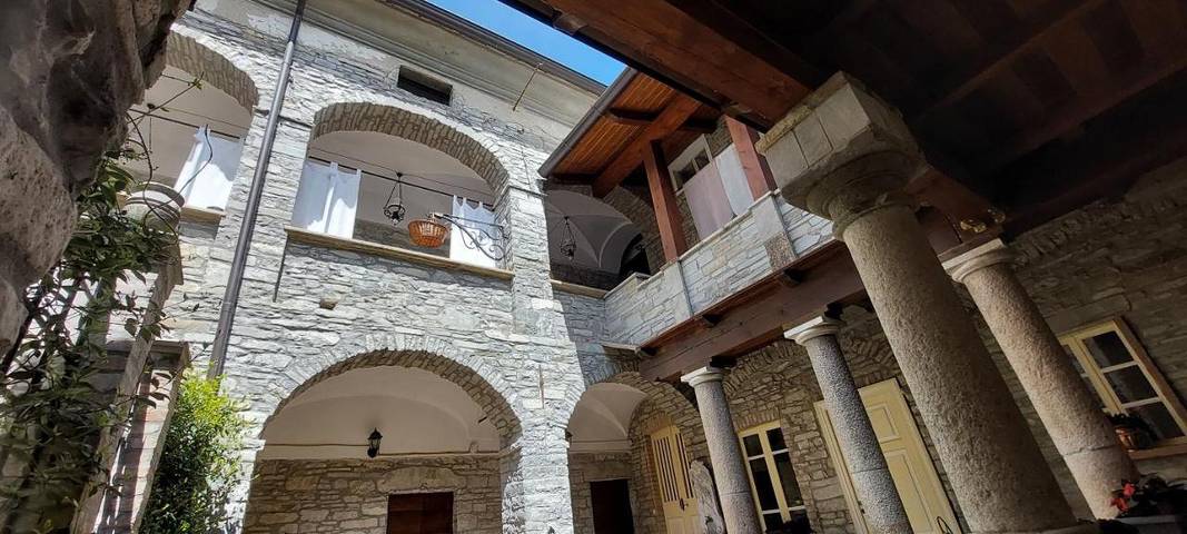 Location de vacances pour 2 personnes, avec sauna ainsi que jardin et terrasse à Bettola - 2