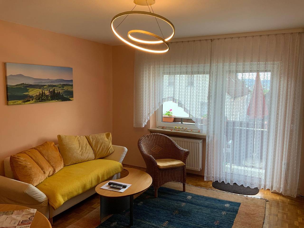 Ganze Ferienwohnung, Freistehendes Ferienhaus mit Südbalkon in Marktrodach, Frankenwald