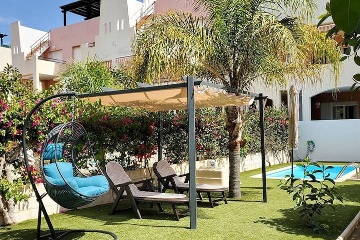 Location de vacances pour 6 personnes, avec piscine et jardin à Vera
