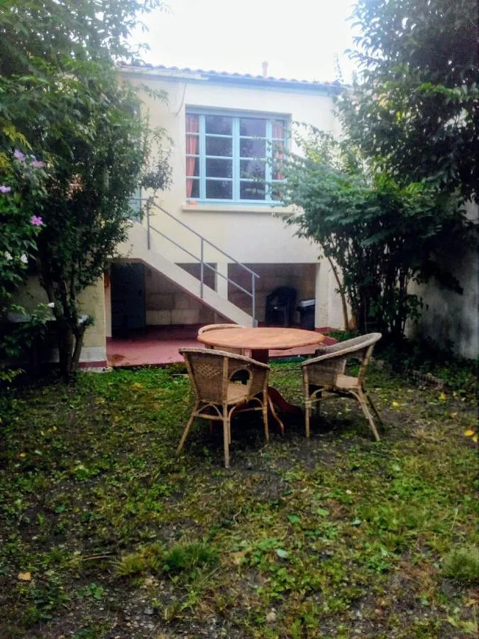 Casa de vacaciones para 4 personas, con jardín, Se admiten mascotas - 1